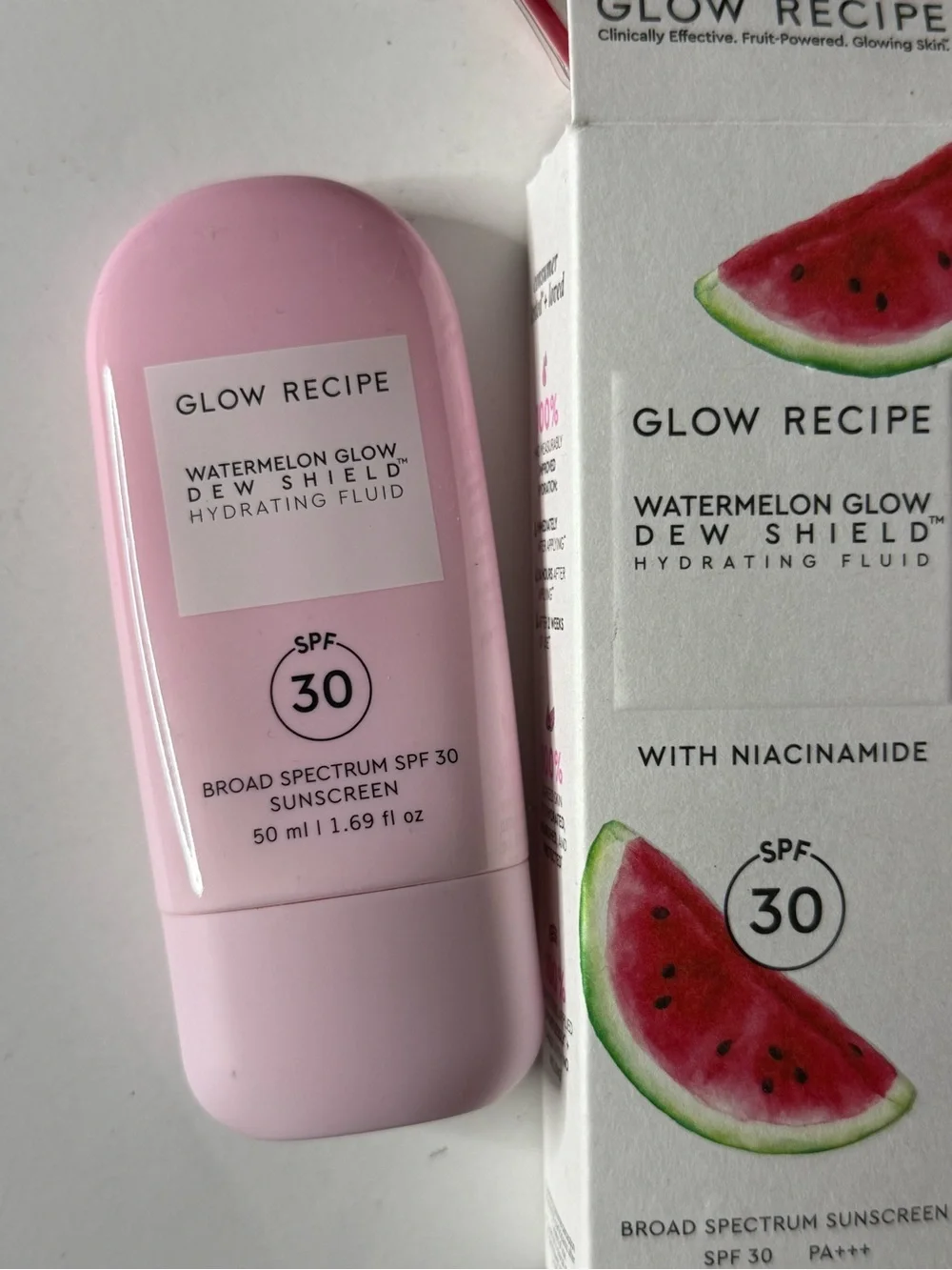 Glow Recipe Watermelon Glow Dew Shield SPF 30 Hydrating Fluid - Pink/Green
